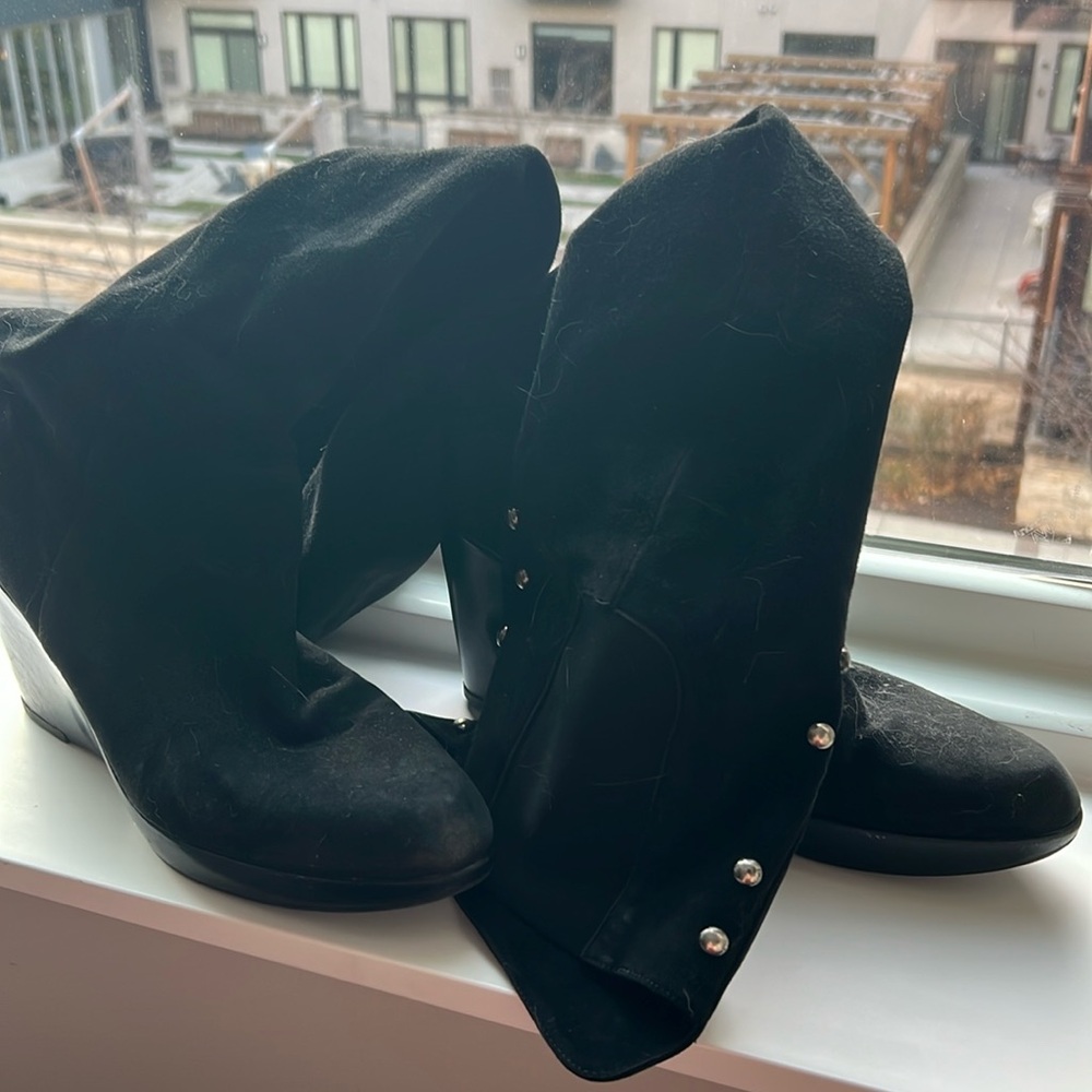 Stuart Weitzman Highlander gold stud suede knee high boots - Picture 2 of 5